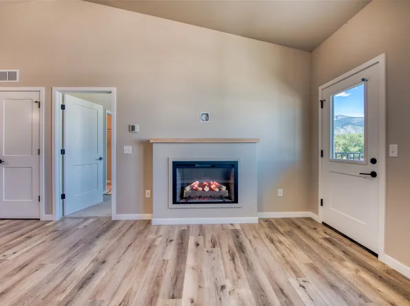 159 Canyon Falls Way #207, Hamilton, MT 59840