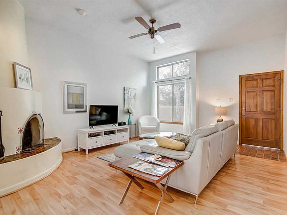 2nd image of 2521 Calle De Rincon Bonito