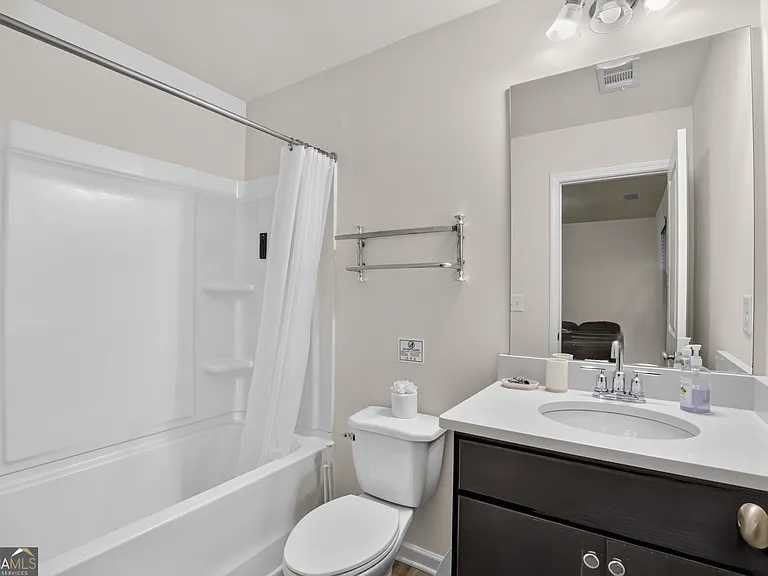 865 Society Cir SW — Photo 5