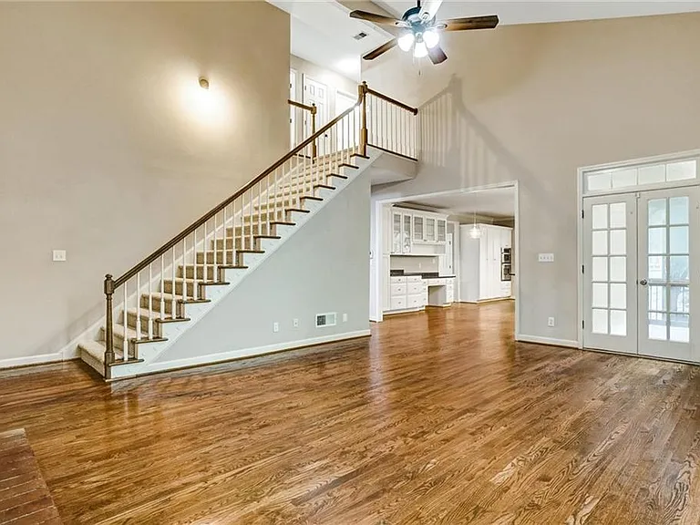 510 Jacaranda Ct — Photo 23