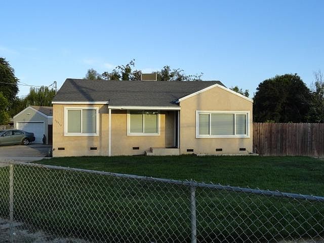 1st image of 10512 S McKinley Ave