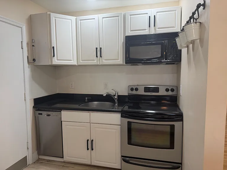 2230 NE 56th Pl #209 — Photo 4