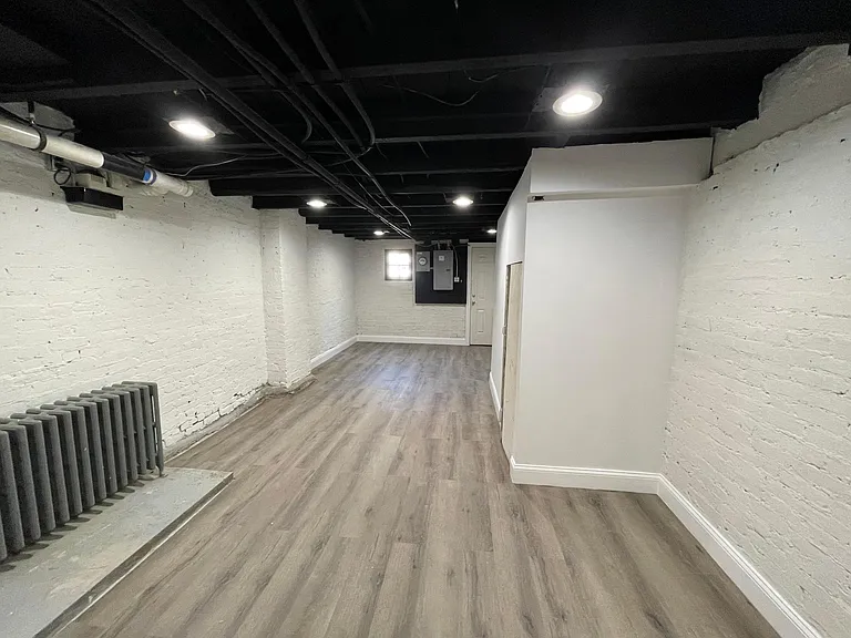 590 Gregory Ave — Photo 29