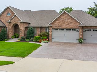 2704 Bristol Lake Dr, Columbia, MO 65201