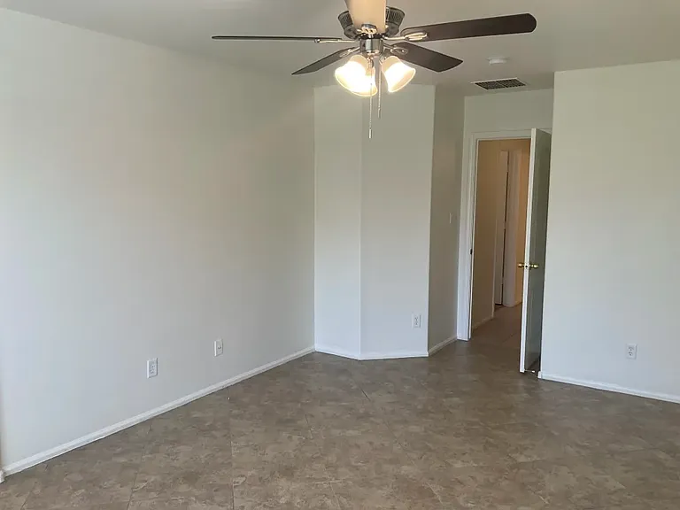 13172 W Port Royale Ln — Photo 1
