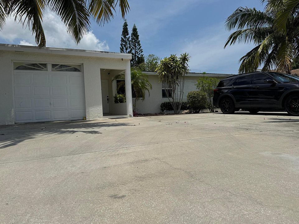 1st image of 4607 Sutton Terrace S