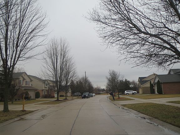 4th image of 1727 Northbrook Ct #3