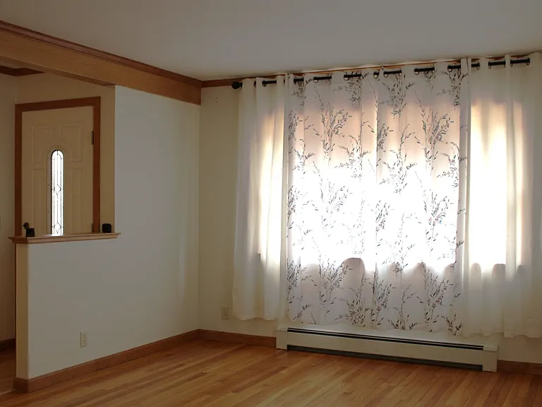 1878 Riverside Dr — Photo 14