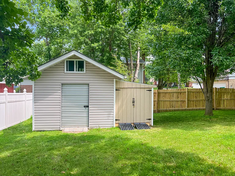 1026 Woodleaf Dr — Photo 13
