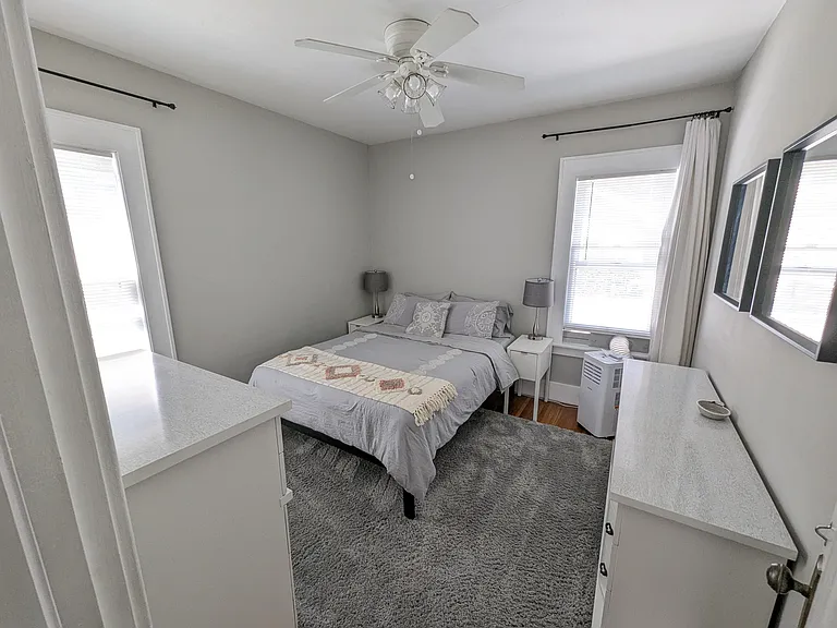 1800 Storrs Ave — Photo 15