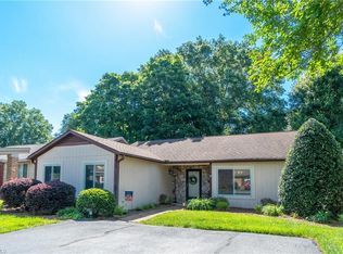 136 Fairway Dr, Bermuda Run, NC 27006