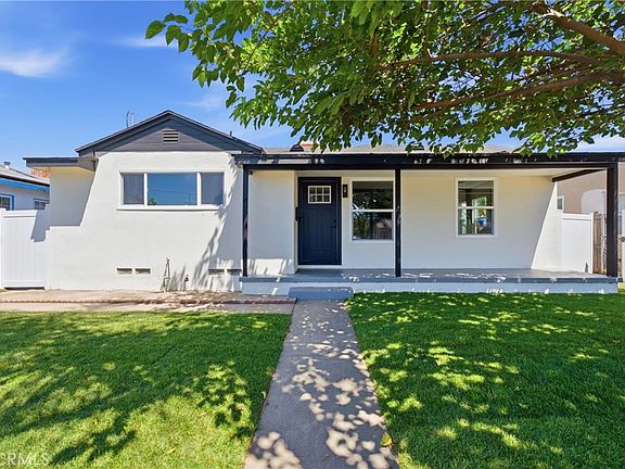 3rd image of 7808 Pioneer Blvd