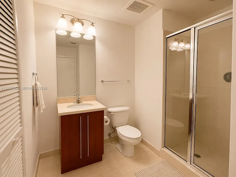 1111 SW 1st Ave #2216 — Photo 5