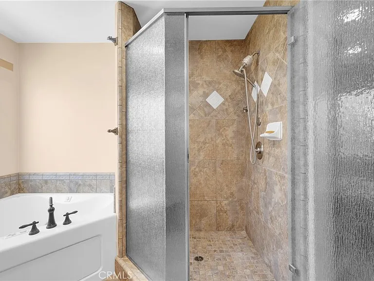 1521 S Dallas Dr — Photo 11