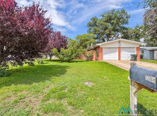 1208 Bryan Cir, Carlsbad, NM 88220