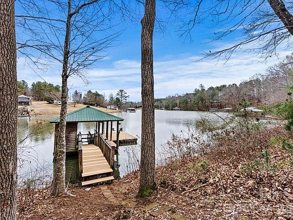 3rd image of 6124 Plantation Pointe Dr