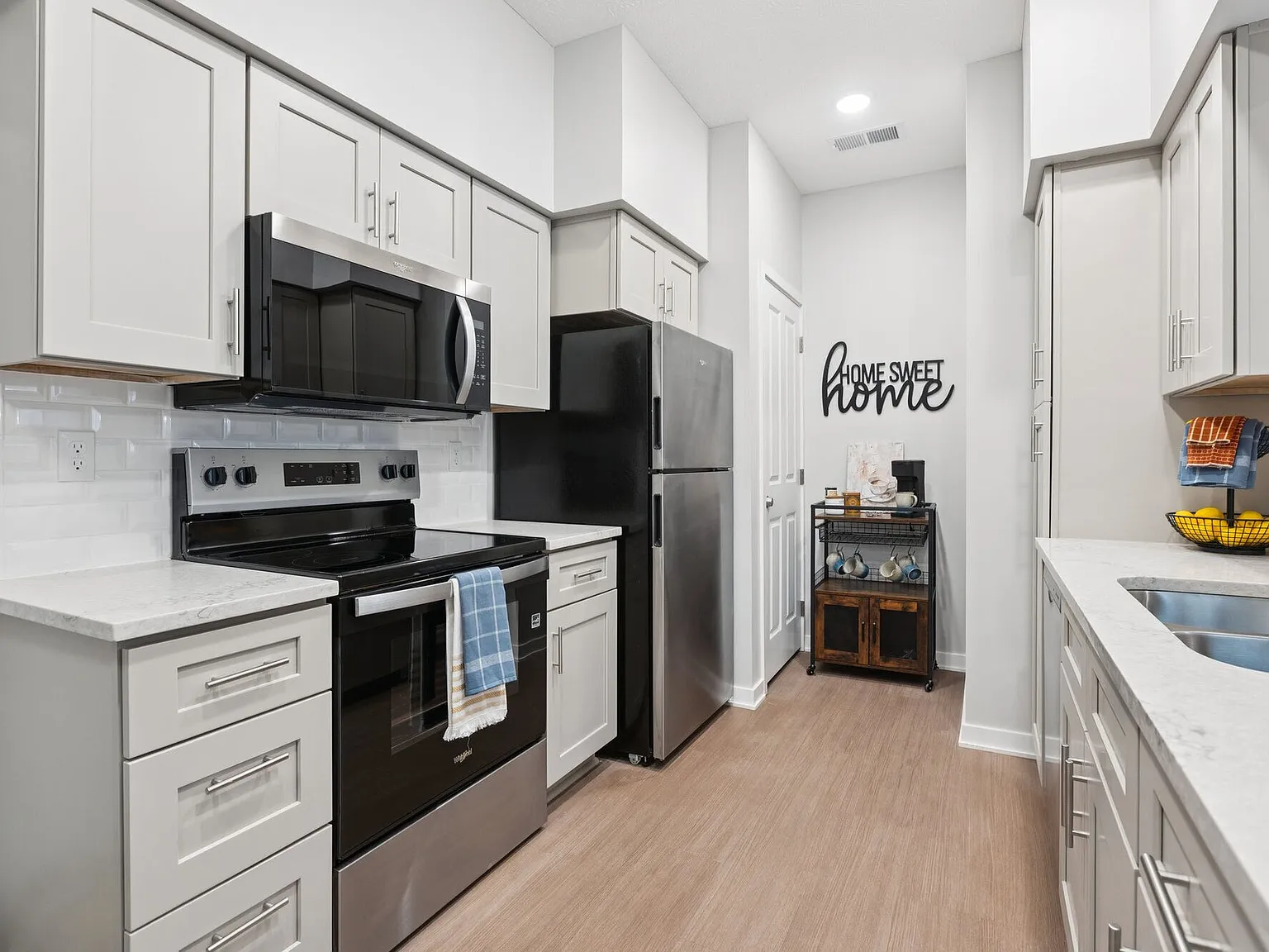 Raintree Apartments — Photo 2