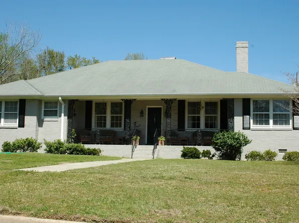 162 E Hampton St, Camden, SC 29020