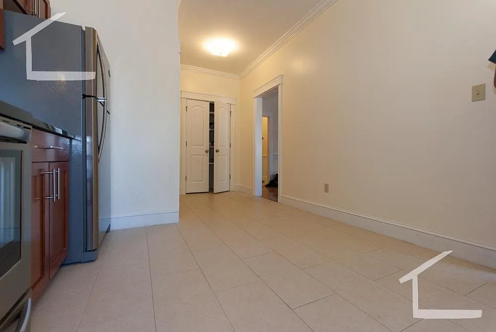 4 bed, 1650 sqft, $5,000 — Photo 1