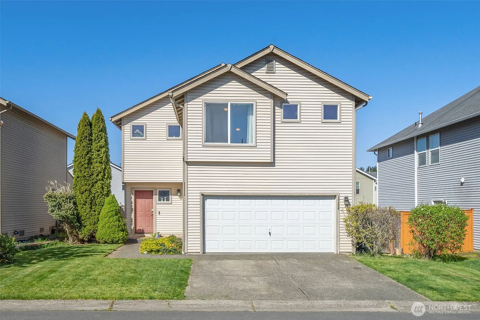 18426 95th Avenue E photo 1