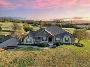 500 Hunters Meadow Dr, Lorena, TX 76655