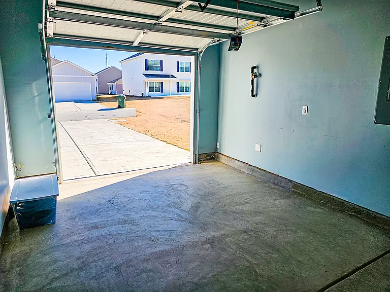 1253 Mosser Dr — Photo 35