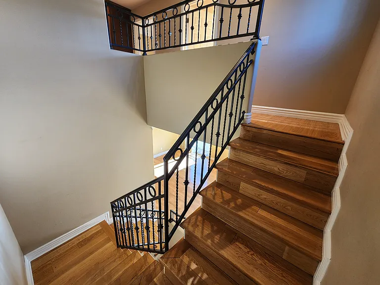 13620 Valerio St #10 — Photo 23