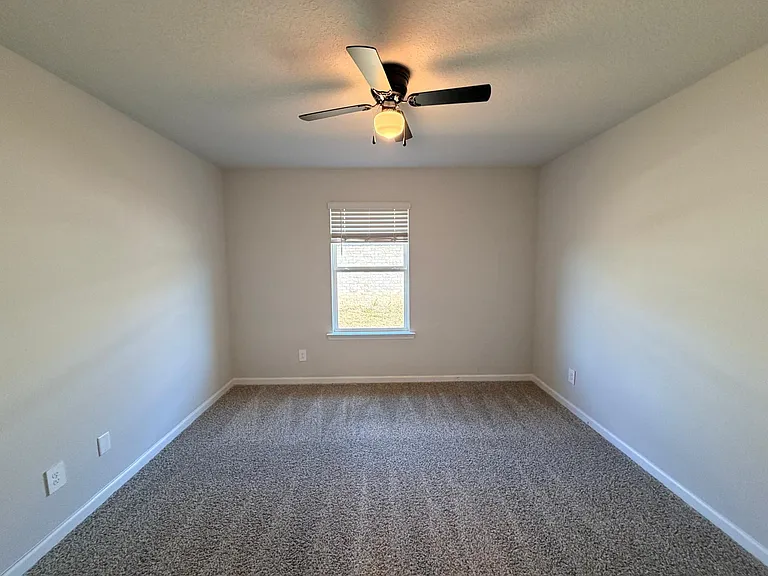 10394 Lowell St E — Photo 15