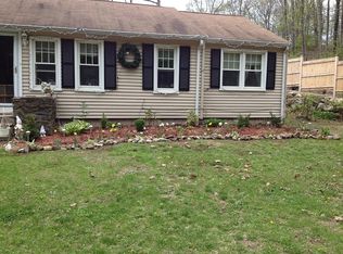 5 Long Meadow Ln, Bethel, CT 06801