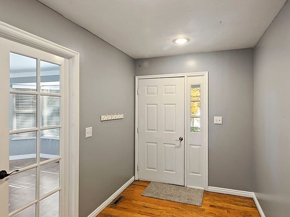 5th image of 9474 S Braenear Cir
