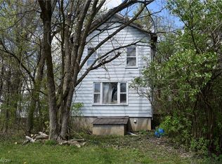 12082 N Palmyra Rd, North Jackson, OH 44451