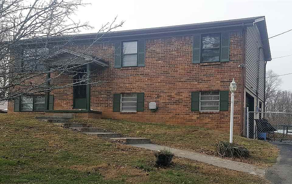 1st image of 3566 Shadowood Dr SE