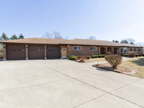 3104 Pendleton Ct, Saint Charles, IL 60175