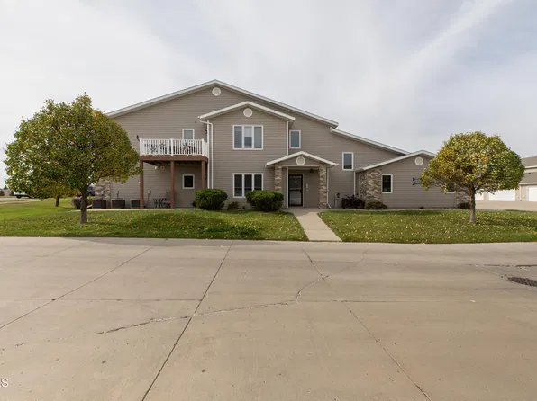 1790 Calgary Ave #6, Bismarck, ND 58503