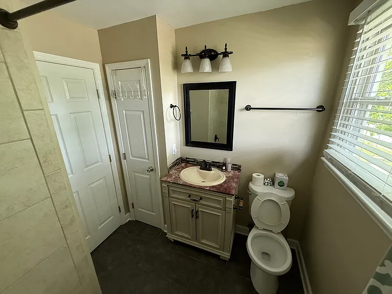 204 Sentinel Dr — Photo 13
