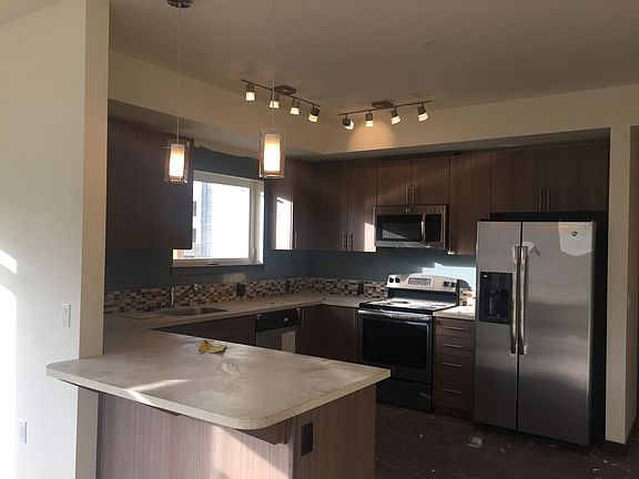 2nd image of 736 8th Ave NE Unit 320