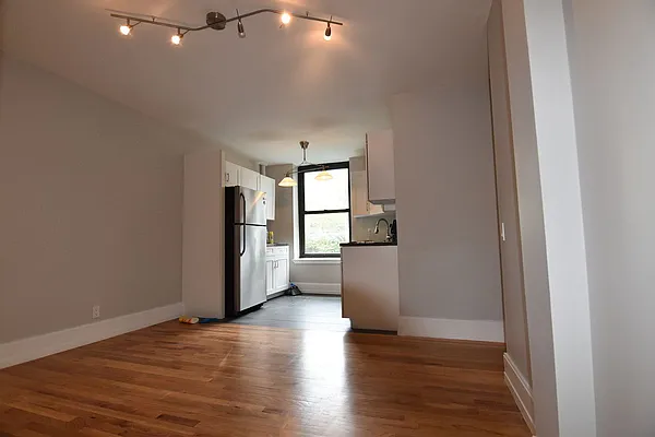 Rented by Carnegie Management Inc | media 17