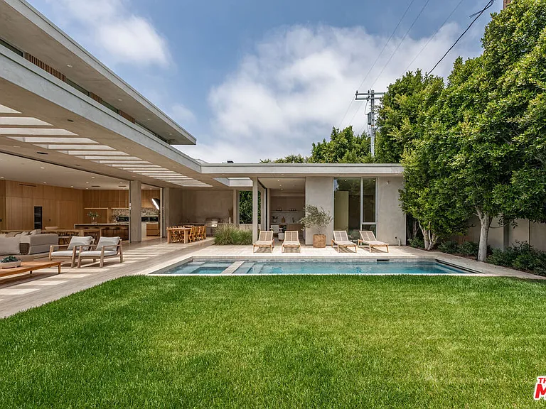 634 Moreno Ave — Photo 11