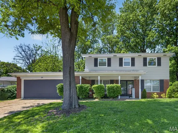 129 Williamsburg Dr, Belleville, IL 62221