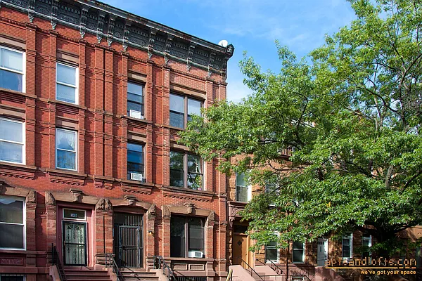 Rented by aptsandlofts.com | media 22