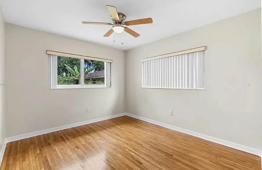 1221 NW 34th Avenue — Photo 2