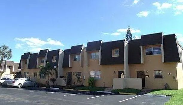 2nd image of 5751 Blueberry Ct #105