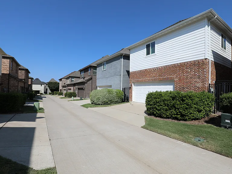 7317 Caladium Dr — Photo 26