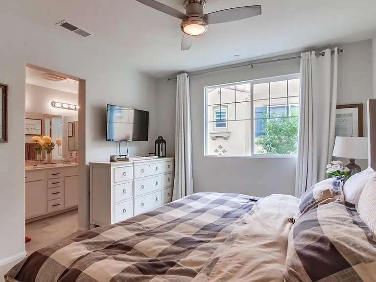 1423 Shearwater St #2 — Photo 19