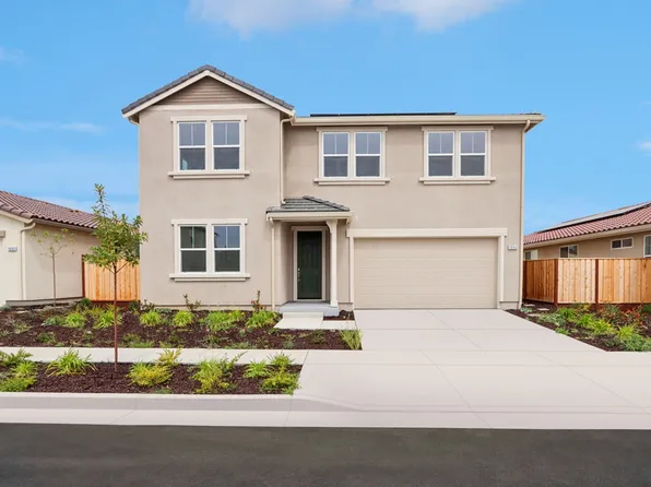 1890 Peony St, Hollister, CA 95023