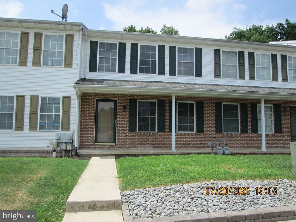 1st image of 462 Scott Ave
