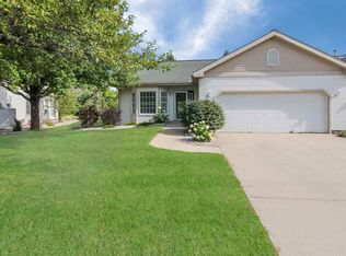 298 Golfview Ln, Elk Rapids, MI 49629