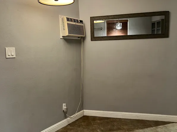 338 S 3rd Ave #3, Upland, CA 91786