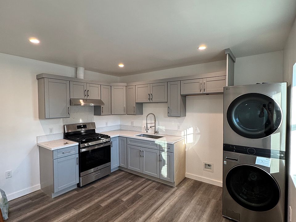 1st image of 1431 W 84th St #3/4