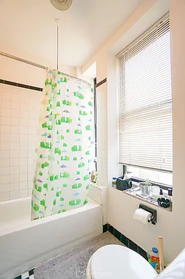 Rented by City Connections Realty | media 40